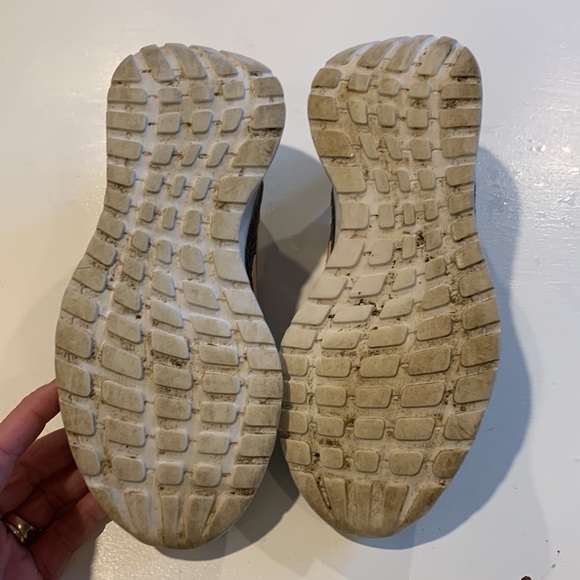 Adidas Gray & Pink Running Shoes size 5 - Picture 6 of 6